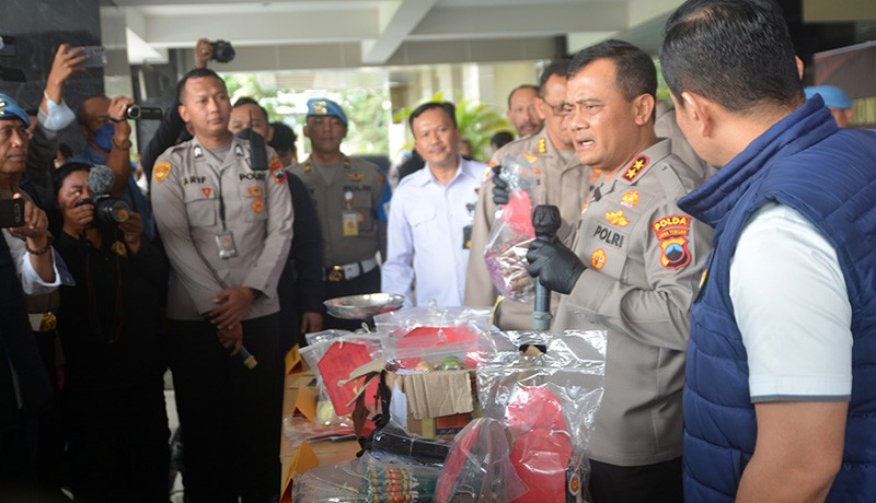 Polda Jateng Sita Ratusan Kilogram Bahan Peledak dari 90 Tersangka - Bagian 2