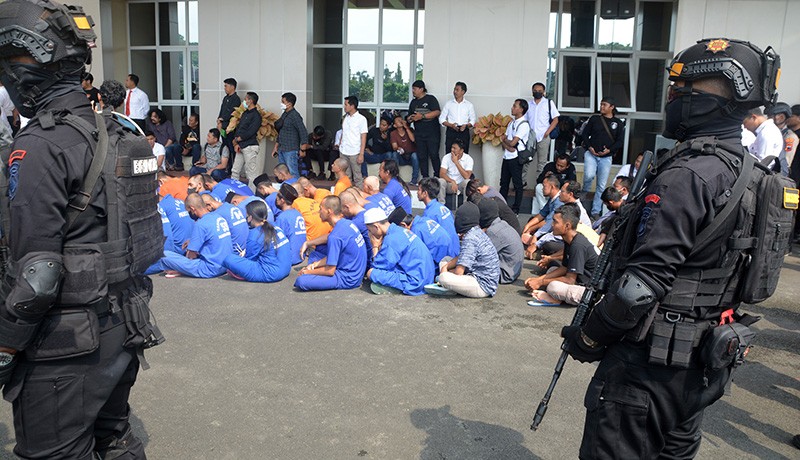 Polda Jateng Sita Ratusan Kilogram Bahan Peledak dari 90 Tersangka - Bagian 5