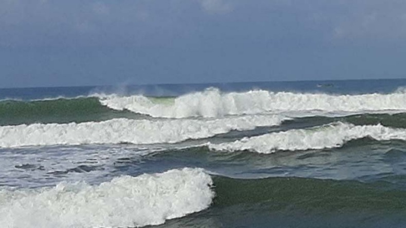 title BMKG Ingatkan Gelombang Tinggi di Laut Selatan DIY dan Suhu Lebih Dingin BMKG Ingatkan Gelombang Tinggi di Laut Selatan DIY dan Suhu Lebih Dingin