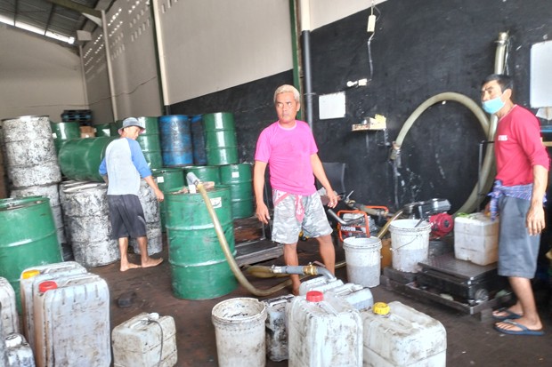 Penjualan Bahan Pokok Alami Penurunan, Pedagang: Dampak Resesi Ekonomi