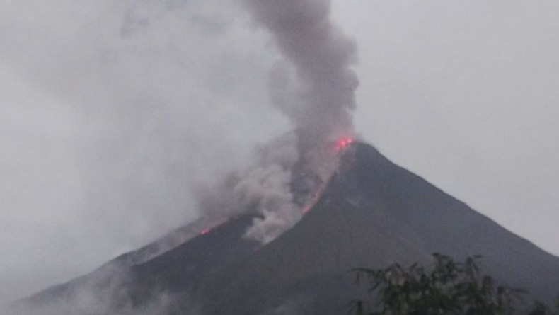 PVMBG Sebut Terjadi Penumpukan Material Lava di Lembah Gunung Karangetang
