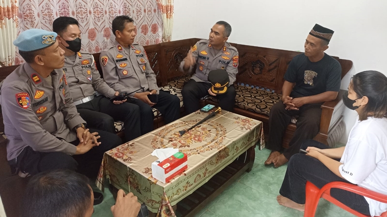 4 Warganya Dibunuh Dukun Pengganda Uang, Kapolres Pesawaran Datangi Rumah Korban