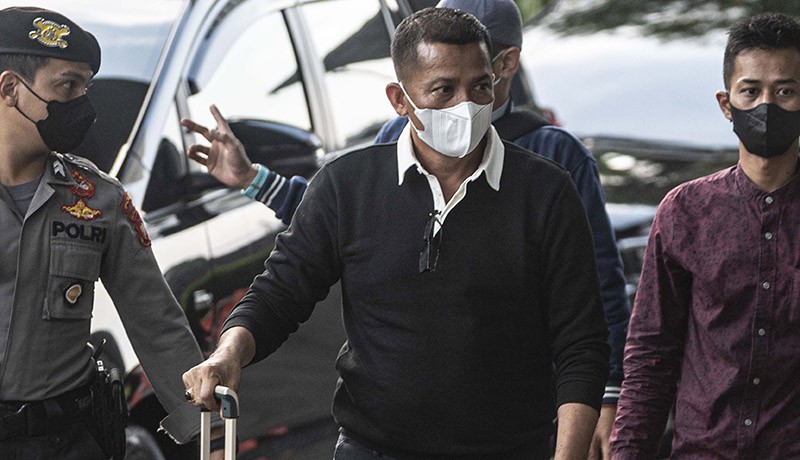 Tampang Bupati Meranti M Adil Kena OTT KPK - Bagian 1