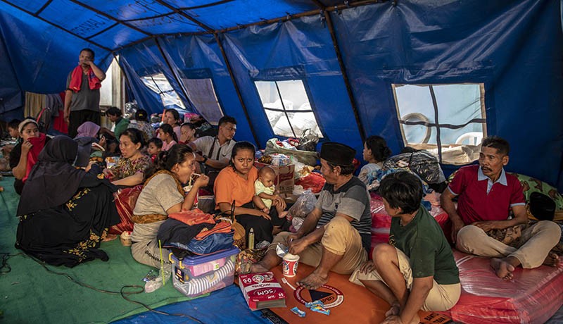 40 Rumah Hangus Terbakar di Kedoya Utara, Begini Kondisi Ratusan Warga Terdampak - Bagian 1