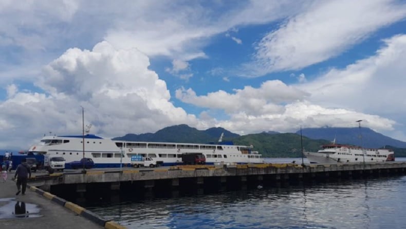 title Cuaca Buruk, Pelayaran Ternate Tujuan Manado-Bitung Ditunda Cuaca Buruk, Pelayaran Ternate Tujuan Manado-Bitung Ditunda