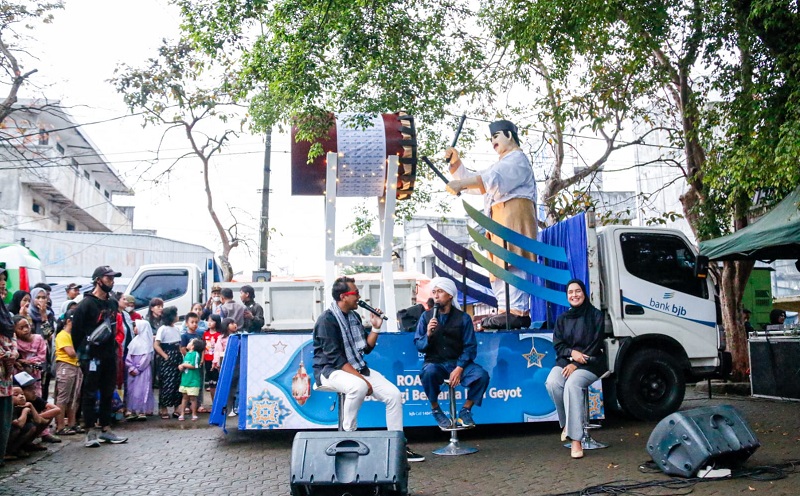 Hidupkan Tradisi dan Meriahkan Ramadan, bank bjb Hadirkan Haji Geyot 