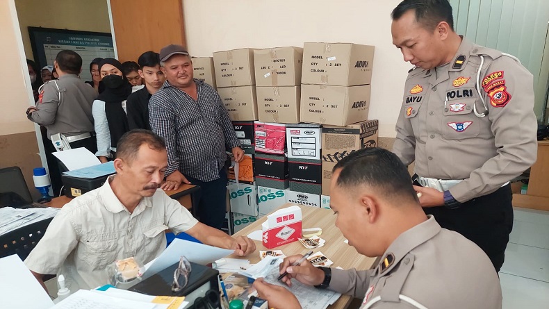 Warga Sangat Terbantu Mudik Gratis, Polres Cimahi Sediakan 2 Bus