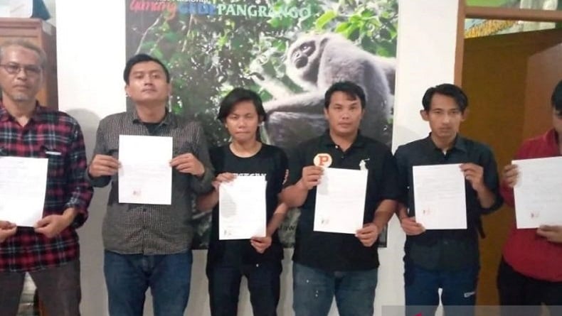 6 Pendaki Pelaku Bom Asap di Gunung Gede Dilarang Mendaki 3 Tahun