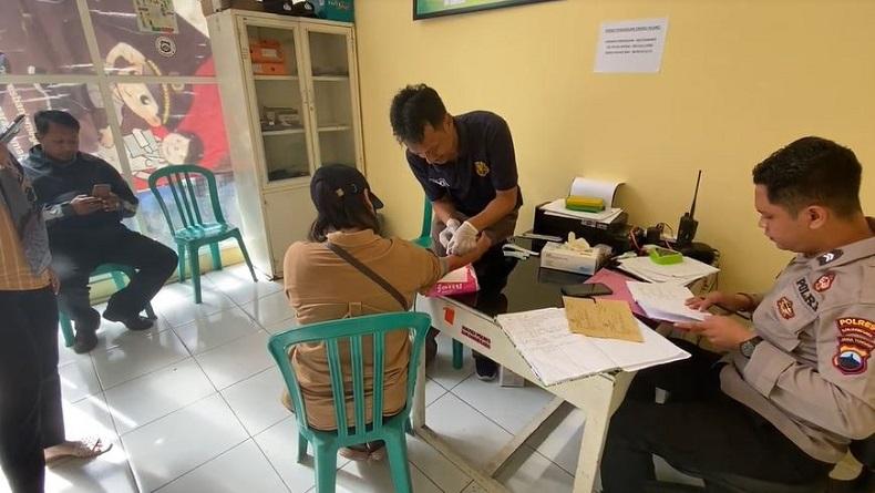 Polisi Ambil Sampel DNA 2 Keluarga Korban Dukun Pengganda Uang di Banjarnegara