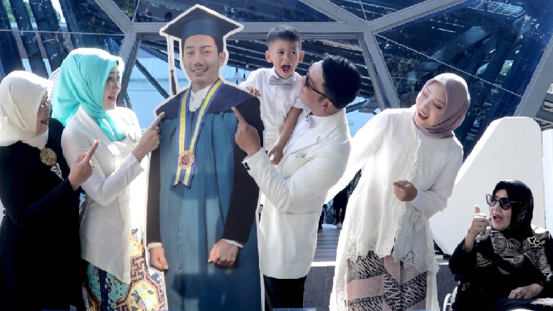 Meninggal di Usia Muda, Ridwan Kamil Ibaratkan Eril Bunga yang Mekar Sempurna