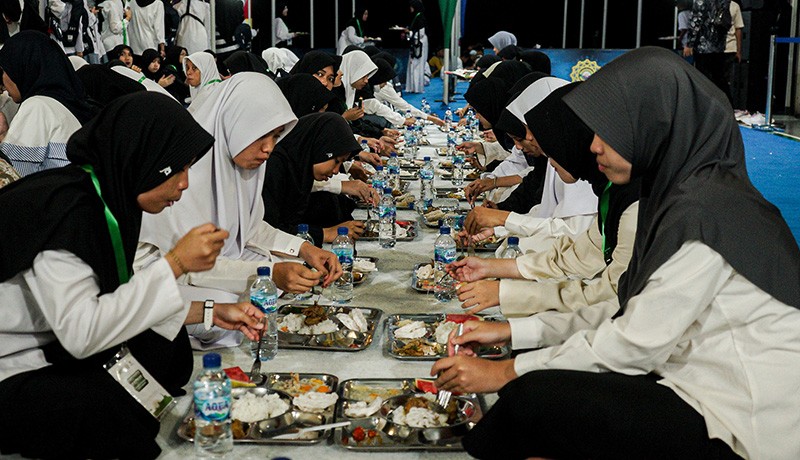 Melihat Pesantren Kilat di KRI dr. Radjiman Wedyodiningrat - Bagian 4