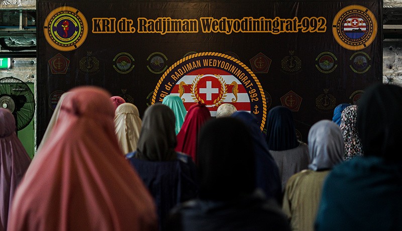 Melihat Pesantren Kilat di KRI dr. Radjiman Wedyodiningrat - Bagian 2