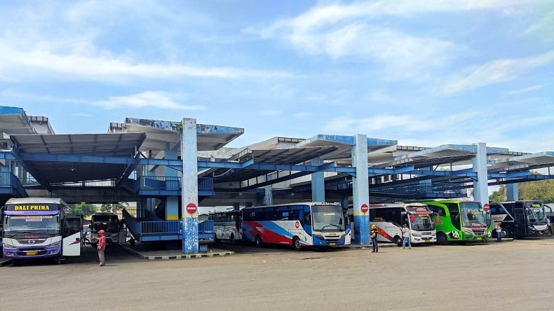 Dirjen Kemenhub Cek Kesiapan Arus Mudik Di Terminal Arjosari Malang ...