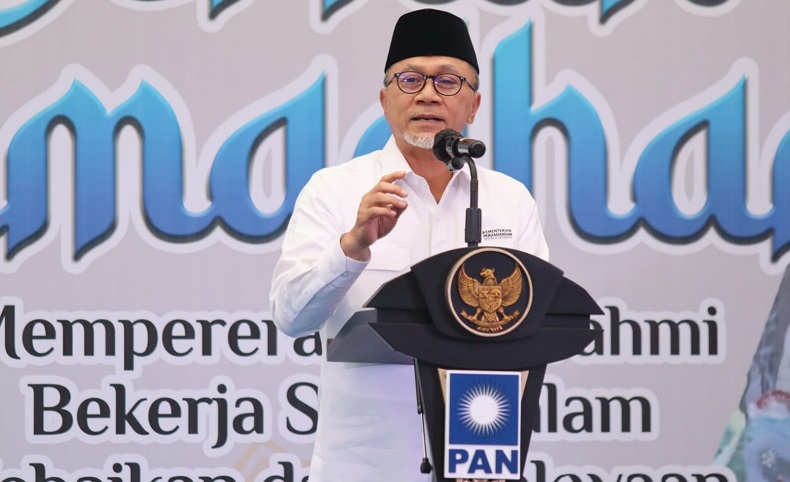 title Zulkifli Hasan Ingin Ada Pertemuan Parpol Koalisi Pemerintah dengan Presiden Zulkifli Hasan Ingin Ada Pertemuan Parpol Koalisi Pemerintah dengan Presiden