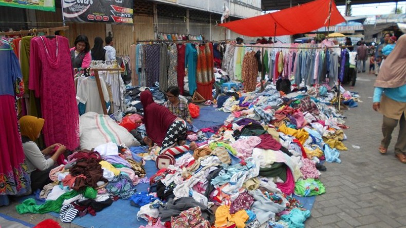 Polres Gorontalo Utara Optimalkan Pengaturan Arus Lalu Lintas di Pasar Senggol