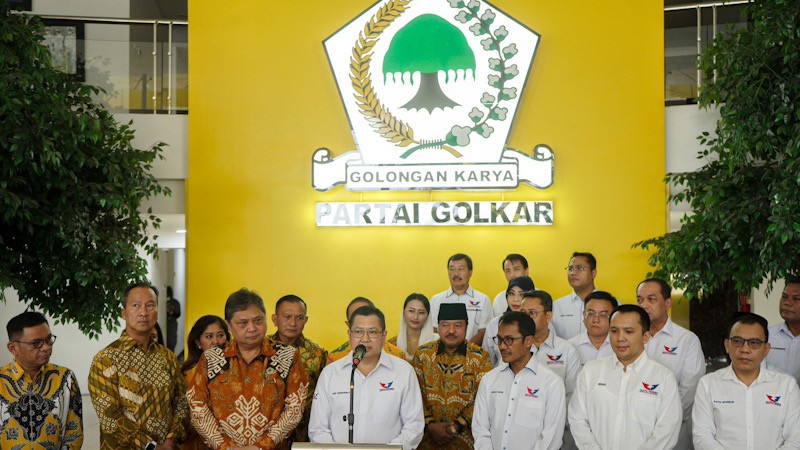 Hary Tanoesoedibjo Datangi Markas Golkar Temui Airlangga Hartarto - Bagian 3