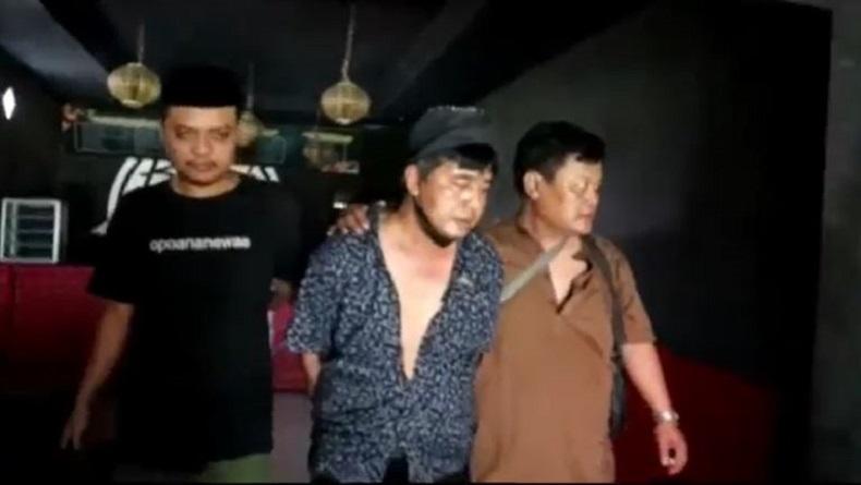 title Edarkan Upal di Pasar UMKM, Pria Asal Banyumas Dihajar Warga Edarkan Upal di Pasar UMKM, Pria Asal Banyumas Dihajar Warga