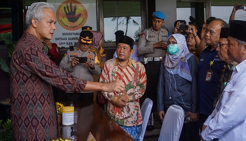 Tampang Pelaku Pencabulan 14 Santriwati di Ponpes Kabupaten Batang - Bagian 2