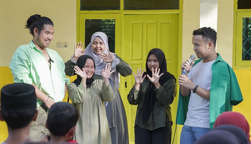 Ngabuburit Seru Bareng Anak-Anak Isbanban Foundation, Lemonilo Gandeng Influencer - Bagian 3