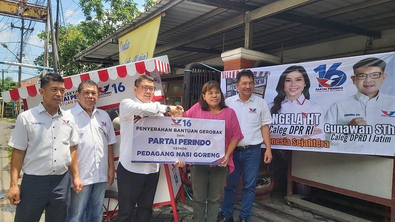 Penjual Nasi Campur Surabaya Bersyukur Dapat Bantuan Gerobak Partai Perindo: Terima Kasih Pak HT