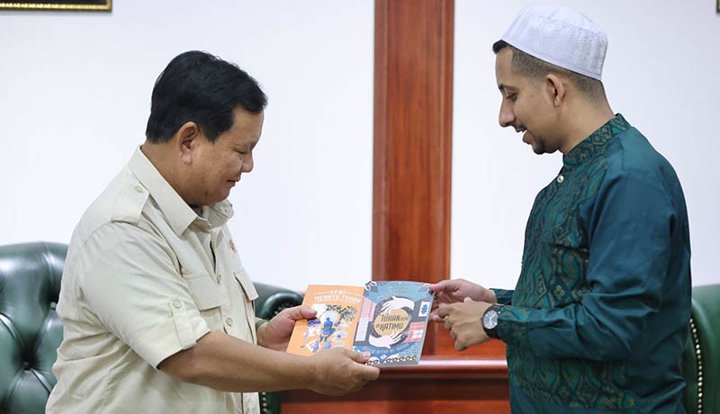 Prabowo Sambut Hangat Habib Jafar di Kemhan - Bagian 2