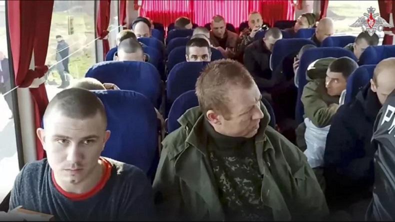 Rusia dan Ukraina Saling Tukar Tawanan Perang, Kiev: Setengah Tahanan Sakit