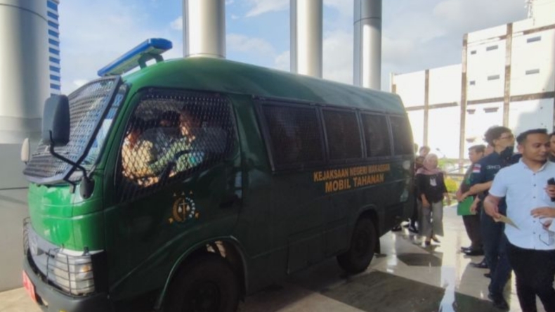 Diduga Korupsi, Adik Kandung Mentan Syahrul Yasin Limpo Ditahan Kejati Sulsel