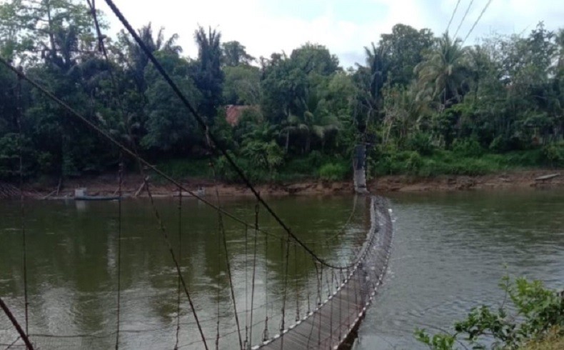 Jembatan Gantung di Kapuas Hulu Putus Diduga karena Faktor Usia