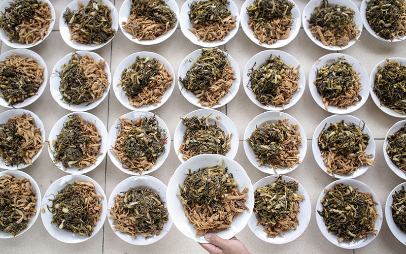 Menyantap Kolak Ayam pada Hari ke-22 Bulan Ramadan - Bagian 1