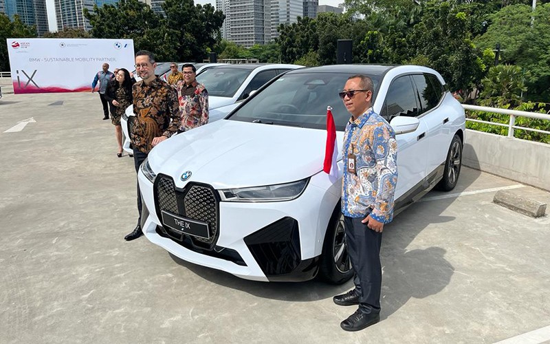 Dukung KTT ASEAN 2023, BMW Indonesia Serahkan 13 BMW iX kepada Kemensetneg - Bagian 4
