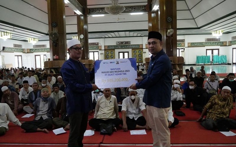 211 Masjid dan Musala di Muara Enim dan Lahat Terima Bantuan dari PTBA
