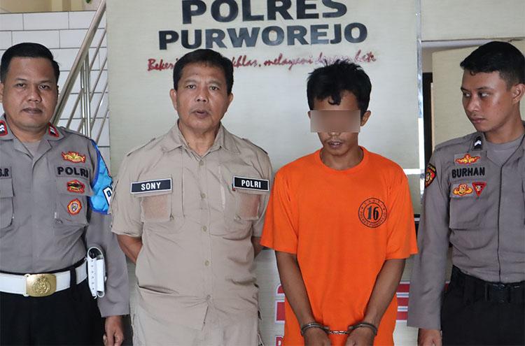 title Oknum Guru Di Purworejo Ditangkap Polisi Simpan Bubuk Petasan Oknum Guru Di Purworejo Ditangkap Polisi Simpan Bubuk Petasan