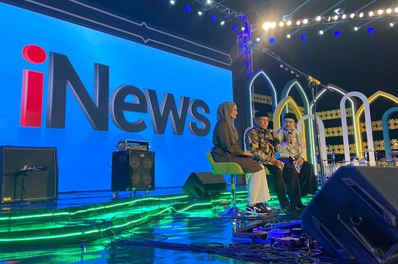 Potret Antusiasme Warga Bandung Hadiri Konser Ngabuburit dan Tabligh Akbar di Masjid Al Jabbar - Bagian 2