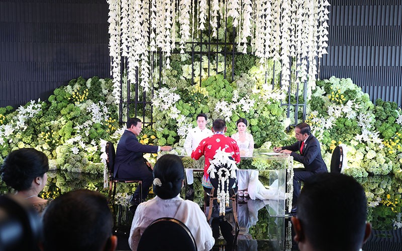 Momen Jokowi dan Prabowo Jadi Saksi Pernikahan Kevin Sanjaya-Valencia Tanoesoedibjo - Bagian 2