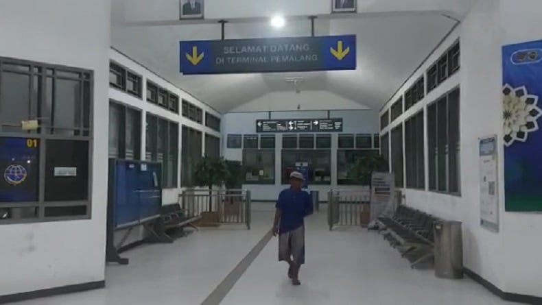 Suasana Arus Mudik di Terminal Induk Pemalang Masih Sepi 