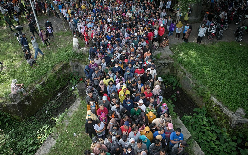 10.000 Paket Sembako Disebar untuk Masyarakat Kurang Mampu  di Solo - Bagian 3