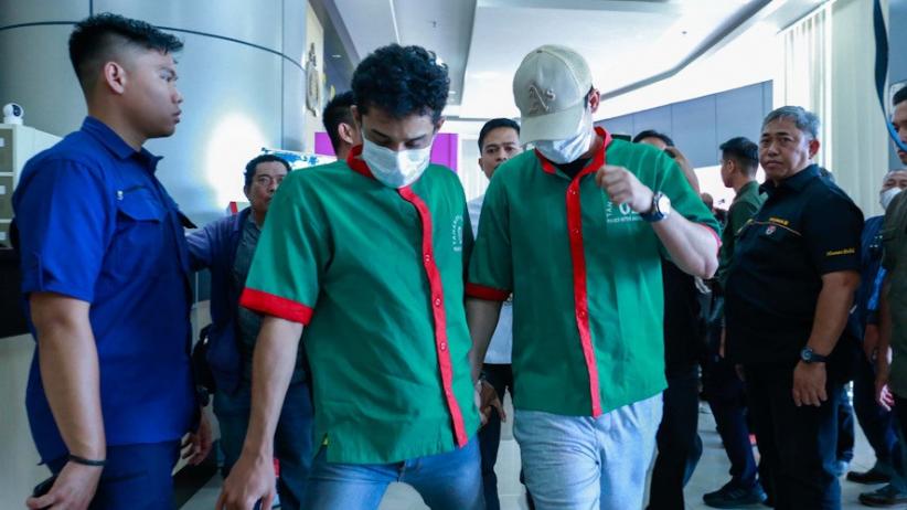Tampang HF, Artis Sinetron Pakai Baju Tahanan Narkoba Polres Jakbar - Bagian 2