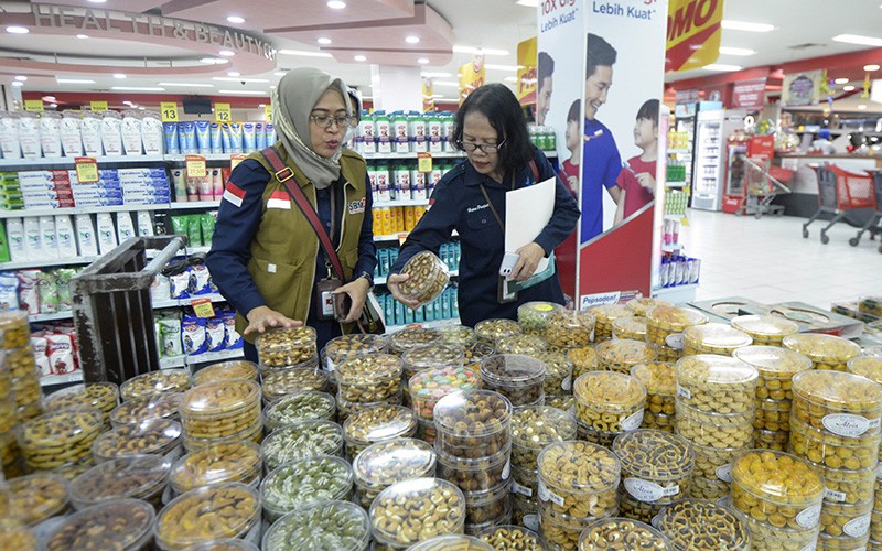 Sidak Parsel Cari Produk Pangan Kedaluwarsa - Bagian 2
