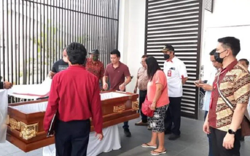 KJRI Pulangkan Jenazah Anggota DPRD Sanggau Tewas Tertabrak Mobil di Malaysia