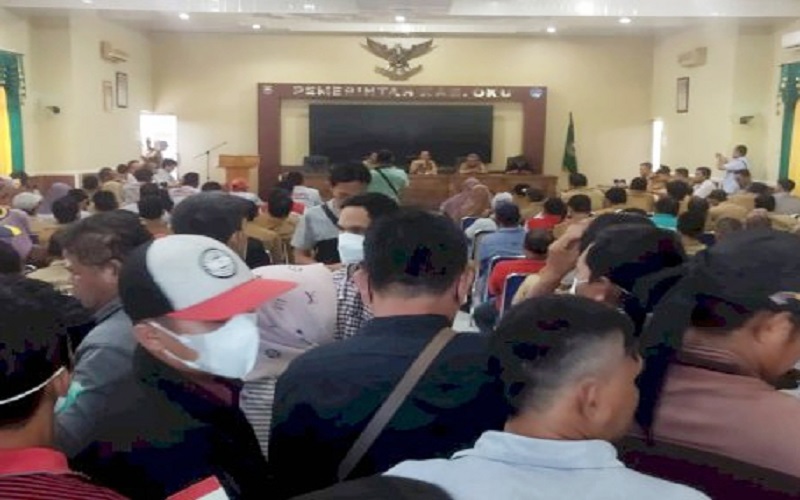 Gaji Belum Dibayar Sejak Januari, Kades dan RT Datangi Rumah Dinas Bupati OKU