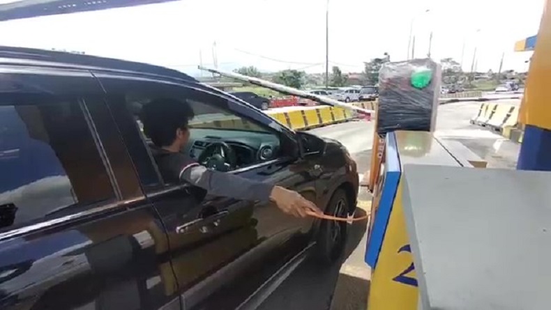 Mobile Reader Disiapkan di Exit Tol Cileunyi, Layani 3.000 Mobil per Jam 