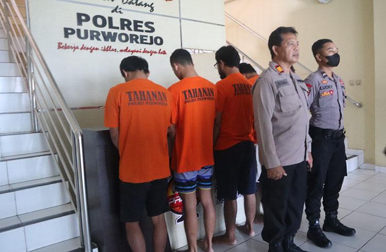 Asyik Meramu Bubuk Mercon, 5 Warga Purworejo Ditangkap Polisi