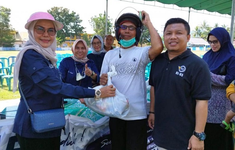  Bagikan 1.000 Paket Sembako Murah, Wabup Bone Bolango: Terima Kasih Pak RG