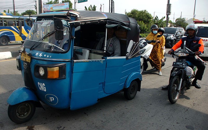 Potret Mudik Jakarta-Tegal Naik Bajaj - Bagian 2