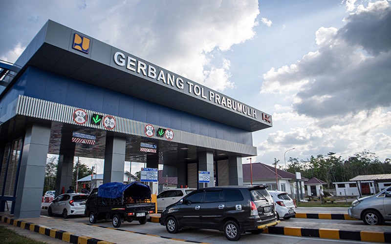 Jumlah Pemudik Melintasi Tol Trans Sumatera Mulai Meningkat - Bagian 2
