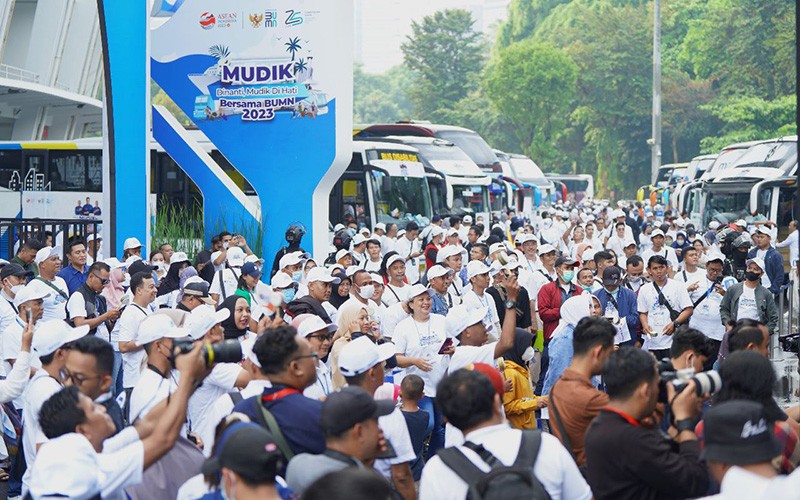SIG Berangkatkan 600 Peserta Mudik Bersama BUMN 2023 ke Jateng dan Jatim - Bagian 5