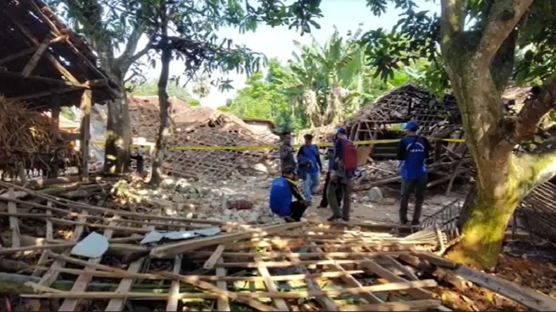 Petasan di Sumenep Meledak, 1 Rumah Rata dengan Tanah 1 Orang Luka Berat