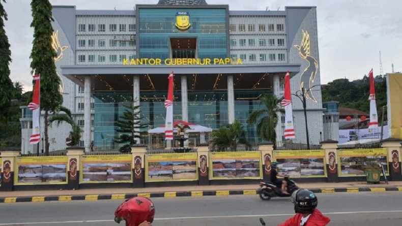 Umat Islam Diizinkan Sholat Idul Fitri di Halaman Kantor Gubenur Papua