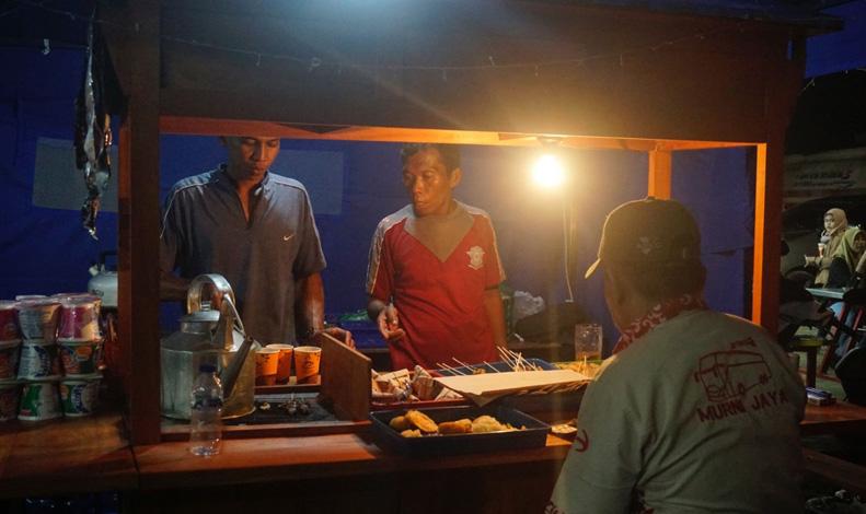 Mengintip Angkringan Presisi Polresta Cilacap, Sedia Makanan Minuman Gratis untuk Pemudik