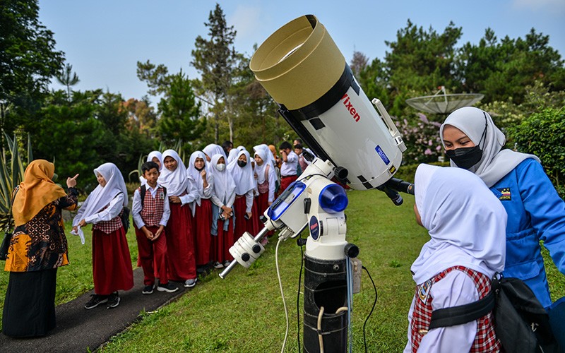 Mengintip Gerhana Matahari, Fenomena Astronomi 100 Tahun Sekali - Bagian 3
